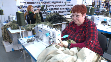 Москвич открыл цех по пошиву одежды в Астрахани 