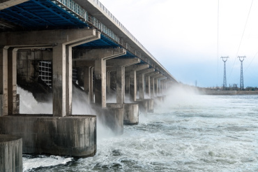 Волжская ГЭС перешла на максимальный режим сброса воды для Астраханской области
